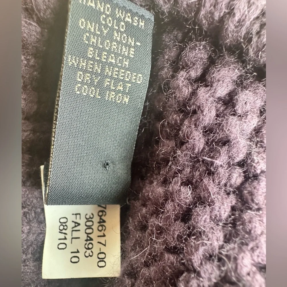 Banana Republic Viscose Cashmere Blend Beret Gloves Set Purple Plum